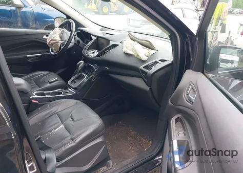 2013 Ford Escape Titanium z USA, uszkodzony, nr VIN 1FMCU9J91DUC65913